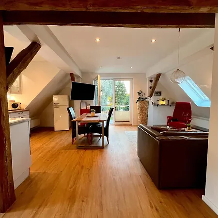 Seeblick Apartment *